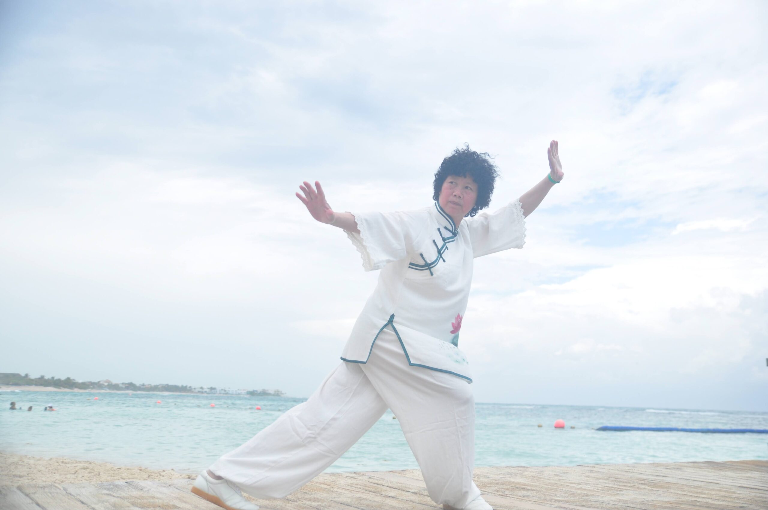 Grandma tai chi Mexico 2017 photo 3